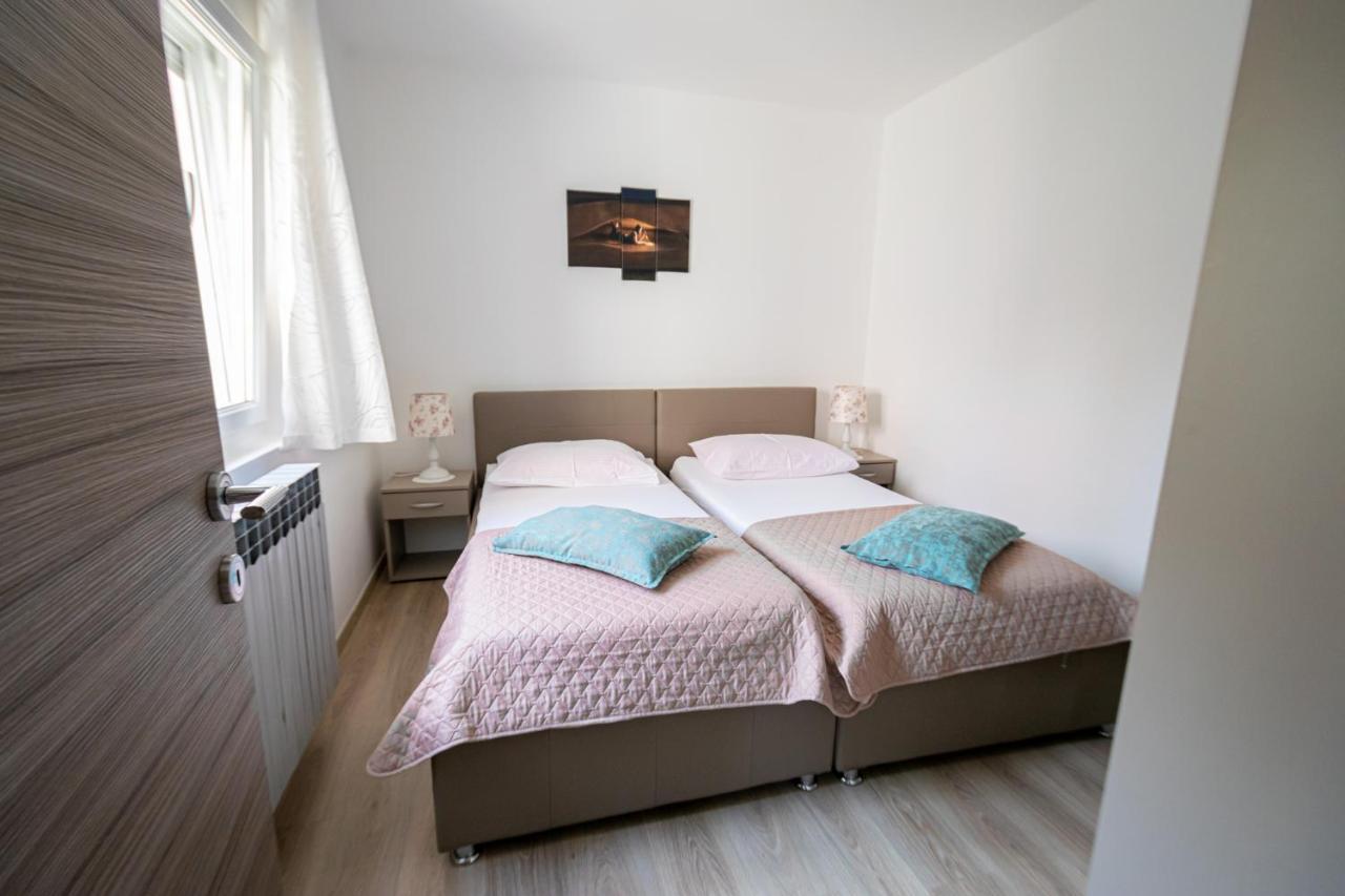 Two-Bedroom Apartment in Crikvenica XCVII Buitenkant foto