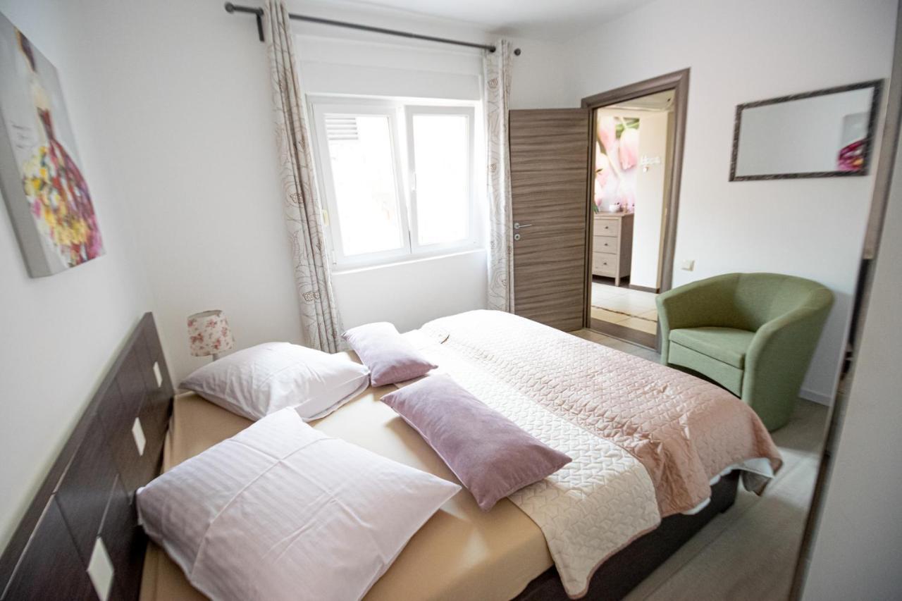 Two-Bedroom Apartment in Crikvenica XCVII Buitenkant foto