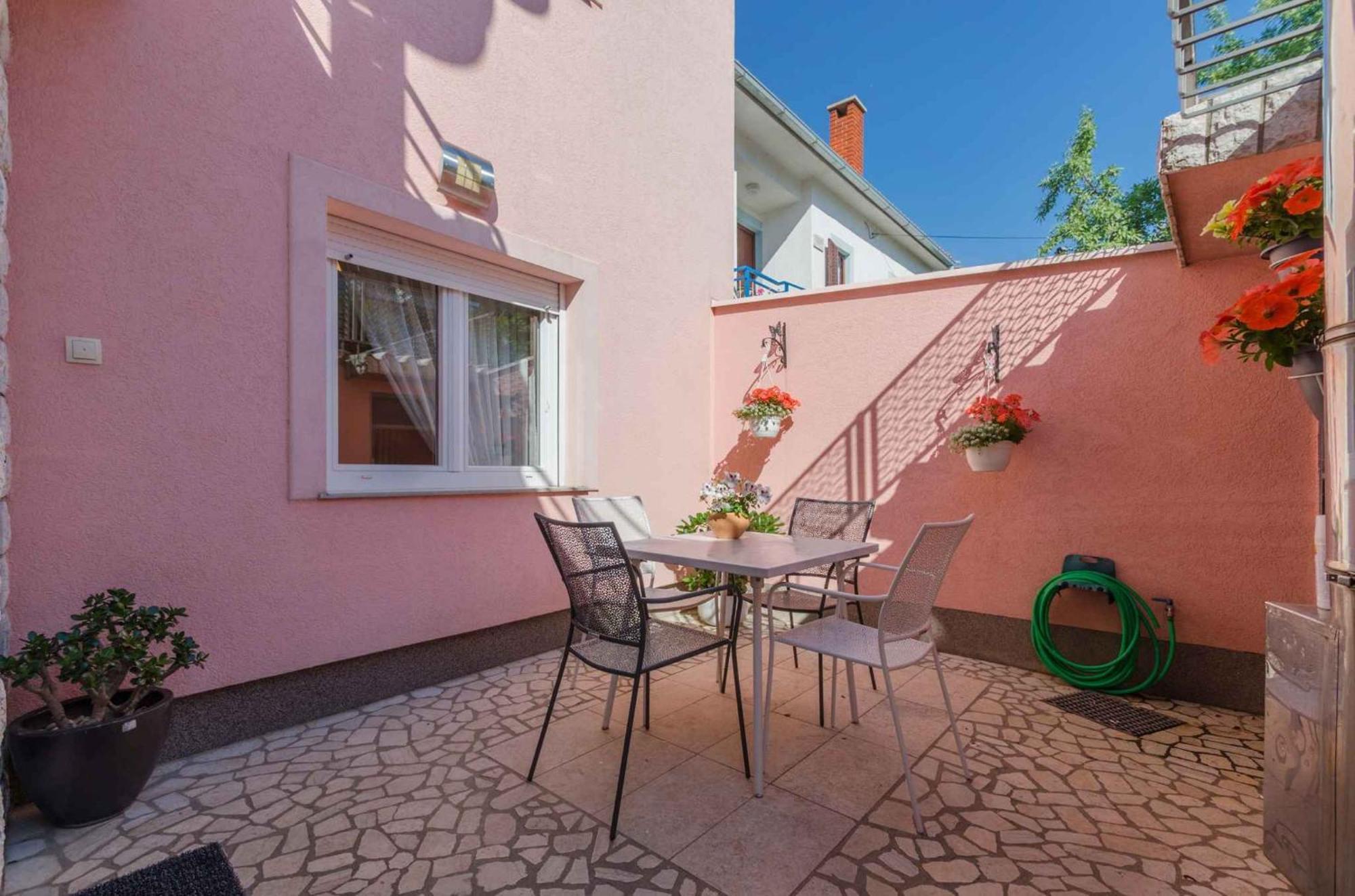Two-Bedroom Apartment in Crikvenica XCVII Buitenkant foto